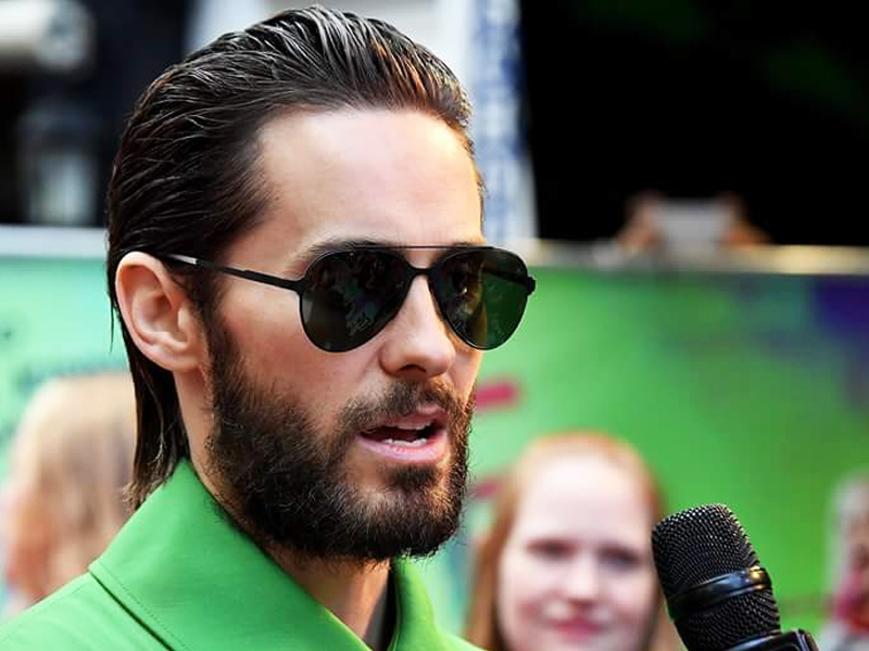 Jared_Leto_Suicide_Squad_Premiere_Lunettes_Carrera_Maverick_113S